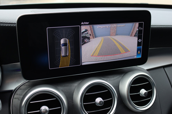 Mercedes-Benz C-Klasse Estate 300 e Business Solution AMG | Luchtvering | Panoramadak | Burmester | Memory | Camera | Spoorpakket | Dodehoekassistent | Multibeam LED | Sfeerverlichting |
