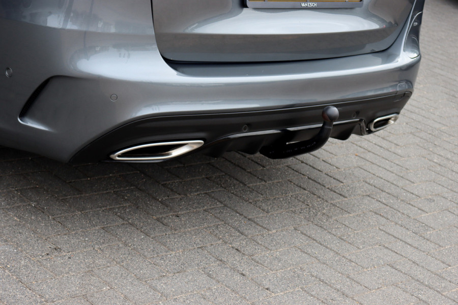 Mercedes-Benz C-Klasse Estate 300 e Business Solution AMG | Luchtvering | Panoramadak | Burmester | Memory | Camera | Spoorpakket | Dodehoekassistent | Multibeam LED | Sfeerverlichting |