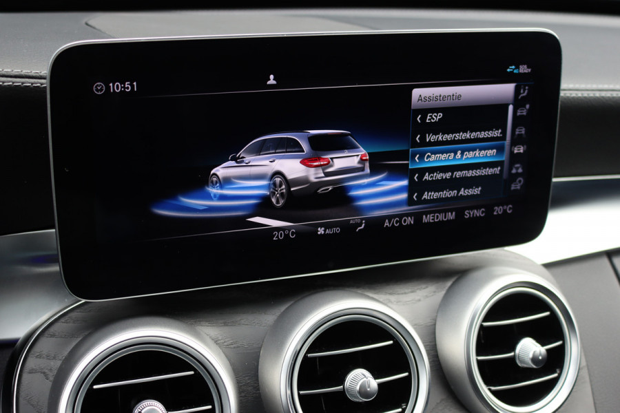 Mercedes-Benz C-Klasse Estate 300 e Business Solution AMG | Luchtvering | Panoramadak | Burmester | Memory | Camera | Spoorpakket | Dodehoekassistent | Multibeam LED | Sfeerverlichting |