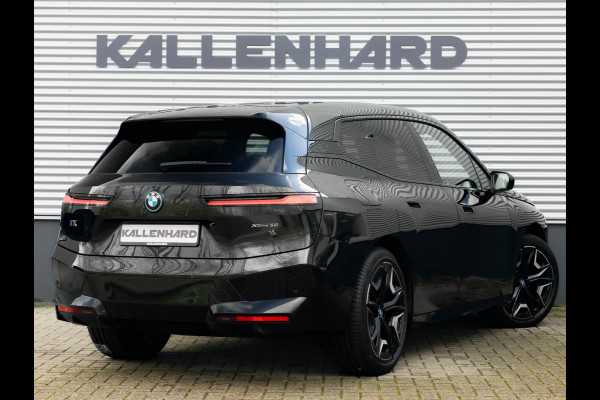 BMW iX xDrive50 - Luchtvering - Active Steering - Pano - Trekhaak
