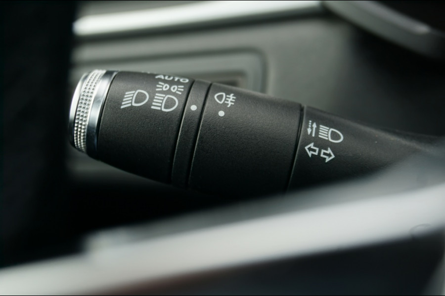 Renault Captur 130PK Intens NAVI | AUTOMAAT | TREKHAAK | STOELVERWARMING