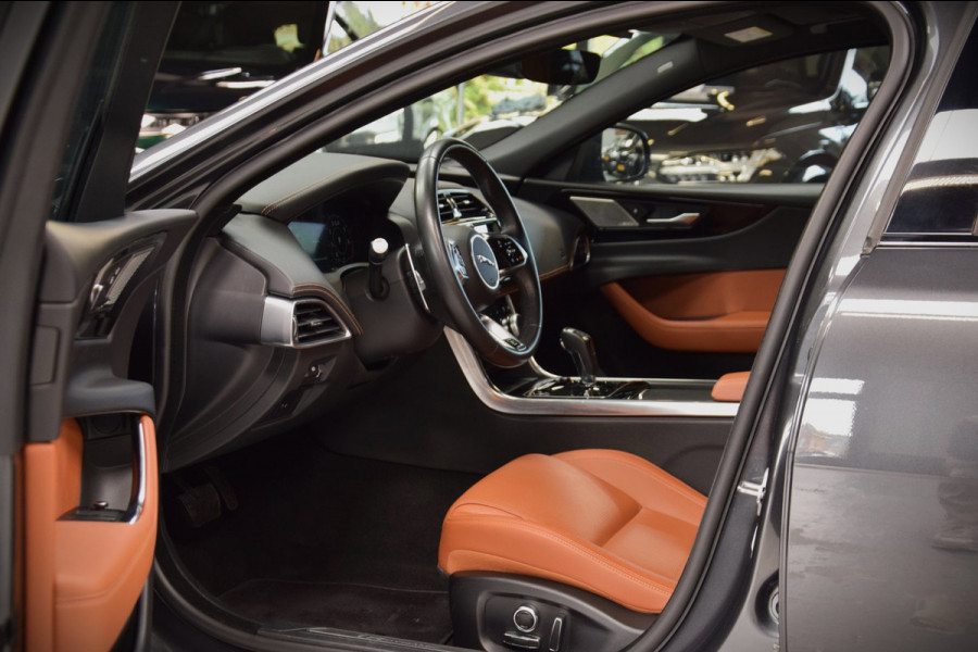 Jaguar XE 2.0 P250 R-Dynamic HSE Navi|Leder|Org.NL|2e Eig|Lane-Assist|Dealer onderhouden