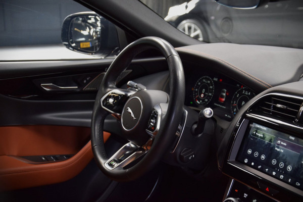 Jaguar XE 2.0 P250 R-Dynamic HSE Navi|Leder|Org.NL|2e Eig|Lane-Assist|Dealer onderhouden