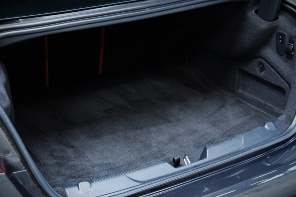 Jaguar XE 2.0 P250 R-Dynamic HSE Navi|Leder|Org.NL|2e Eig|Lane-Assist|Dealer onderhouden