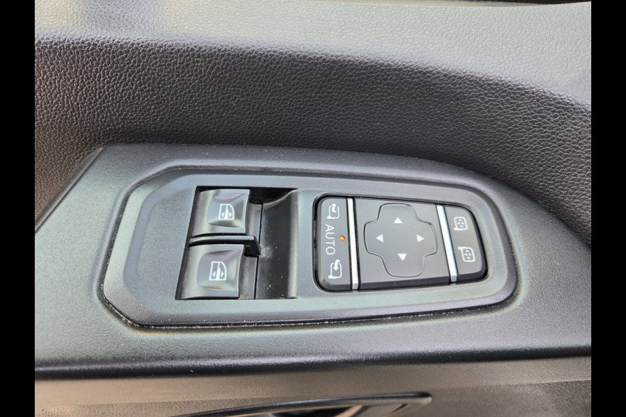 Renault Trafic 2.0 dCi 130Pk/ 96 Kw Nieuw model L2 Business Airco Cruisecontrol Achteruitrijcamera