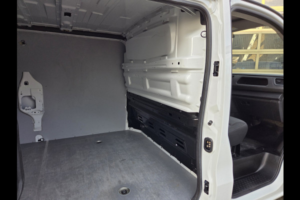 Renault Trafic 2.0 dCi 130Pk/ 96 Kw Nieuw model L2 Business Airco Cruisecontrol Achteruitrijcamera