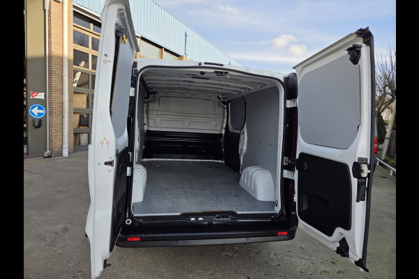 Renault Trafic 2.0 dCi 130Pk/ 96 Kw Nieuw model L2 Business Airco Cruisecontrol Achteruitrijcamera