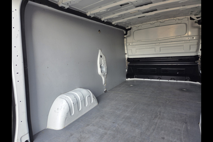 Renault Trafic 2.0 dCi 130Pk/ 96 Kw Nieuw model L2 Business Airco Cruisecontrol Achteruitrijcamera