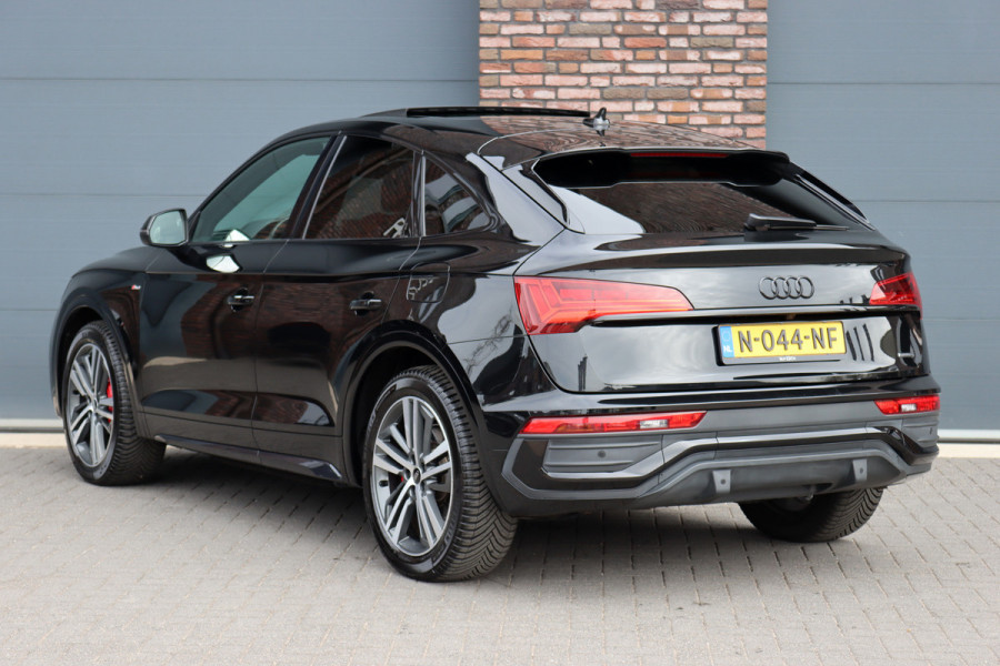 Audi Q5 Sportback 55 TFSI e S Quattro S Line | Luchtvering | Panoramadak | ACC | Bang & Olufsen | Camera | Verwarmd Stuurwiel | Zwart Optiek | Virtual Cockpit |