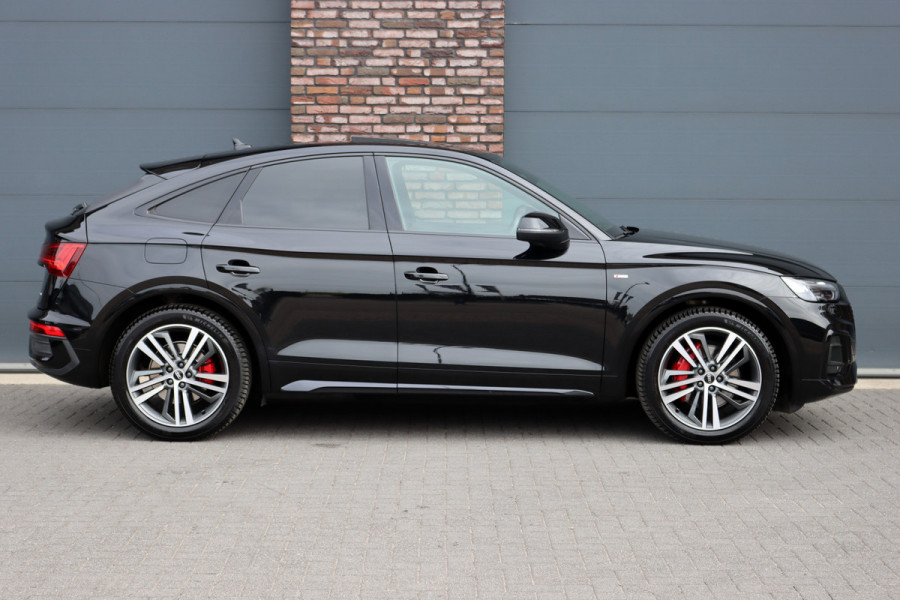 Audi Q5 Sportback 55 TFSI e S Quattro S Line | Luchtvering | Panoramadak | ACC | Bang & Olufsen | Camera | Verwarmd Stuurwiel | Zwart Optiek | Virtual Cockpit |