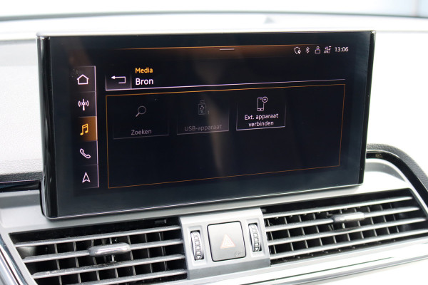 Audi Q5 Sportback 55 TFSI e S Quattro S Line | Luchtvering | Panoramadak | ACC | Bang & Olufsen | Camera | Verwarmd Stuurwiel | Zwart Optiek | Virtual Cockpit |