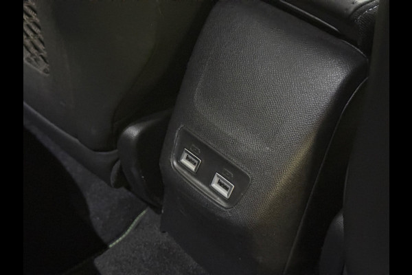Peugeot 208 1.2 PureTech GT Pack| Carplay | Stoelverwarming | Trekhaak | GT Line