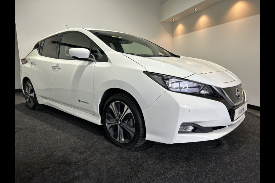 Nissan Leaf Tekna 40 kWh | Bose speakers | half leder interieur Soh (batterijcheck) Waarde 87,1 %