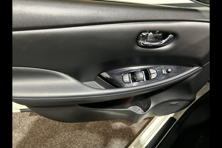 Nissan Leaf Tekna 40 kWh | Bose speakers | half leder interieur Soh (batterijcheck) Waarde 87,1 %