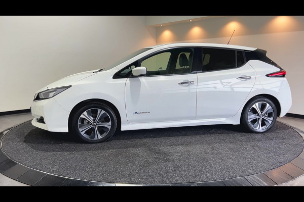 Nissan Leaf Tekna 40 kWh | Bose speakers | half leder interieur Soh (batterijcheck) Waarde 87,1 %