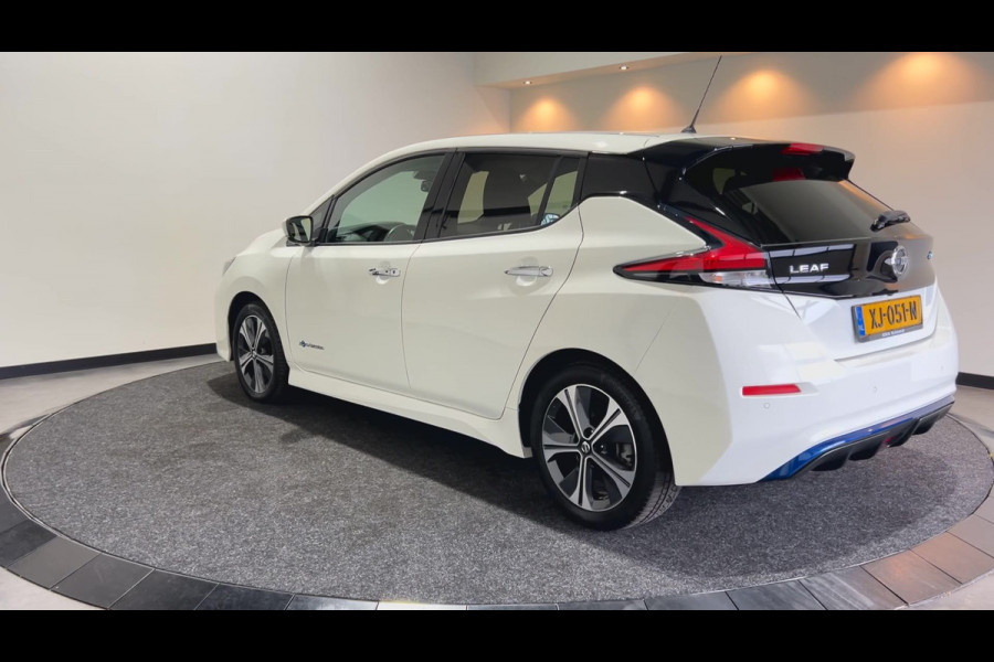 Nissan Leaf Tekna 40 kWh | Bose speakers | half leder interieur Soh (batterijcheck) Waarde 87,1 %