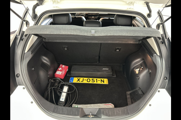 Nissan Leaf Tekna 40 kWh | Bose speakers | half leder interieur Soh (batterijcheck) Waarde 87,1 %