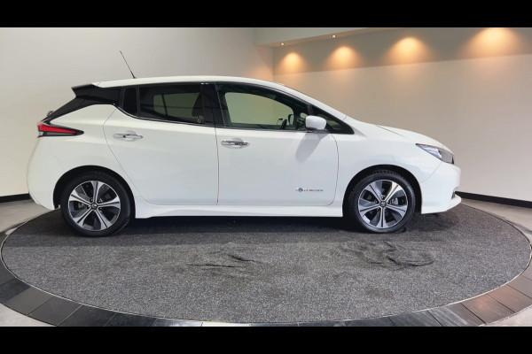 Nissan Leaf Tekna 40 kWh | Bose speakers | half leder interieur Soh (batterijcheck) Waarde 87,1 %