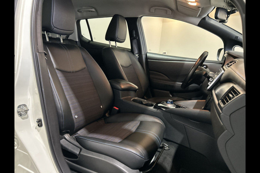 Nissan Leaf Tekna 40 kWh | Bose speakers | half leder interieur Soh (batterijcheck) Waarde 87,1 %
