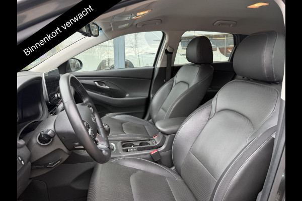 Hyundai i30 Wagon 1.5 T-GDi MHEV Premium | Stuur-/Stoelverwarming | Navigatie | Parkeersensoren voor & Achter |