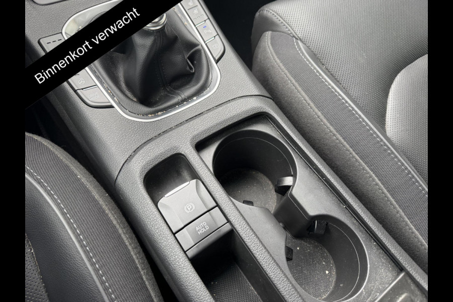 Hyundai i30 Wagon 1.5 T-GDi MHEV Premium | Stuur-/Stoelverwarming | Navigatie | Parkeersensoren voor & Achter |