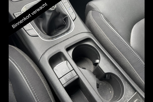 Hyundai i30 Wagon 1.5 T-GDi MHEV Premium | Stuur-/Stoelverwarming | Navigatie | Parkeersensoren voor & Achter |