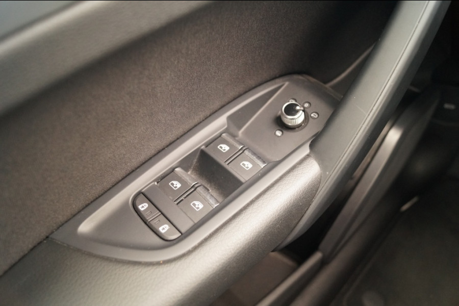 Audi Q5 50 TFSI e PHEV Advanced Edition -NAVI-TREKHAAK-ECC-