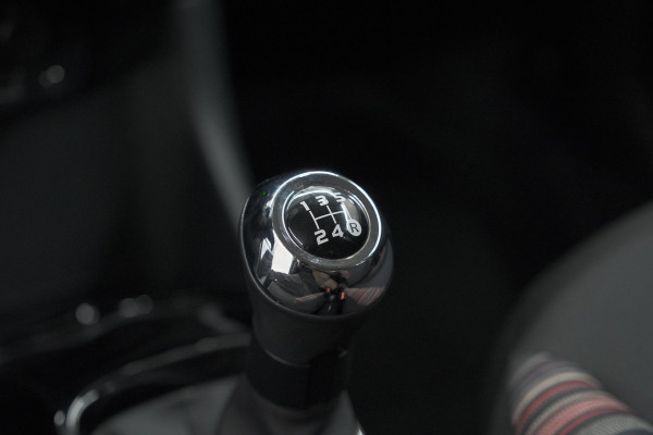 Citroën C1 1.0 VTi Feel | Pack Techno | Camera | Apple Carplay | Getint Glas