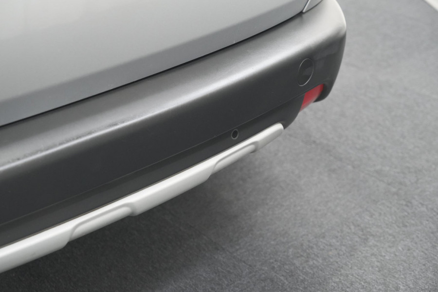 Peugeot 2008 PureTech 110 Allure | Panoramadak | Apple Carplay | Navigatie | Parkeersensoren