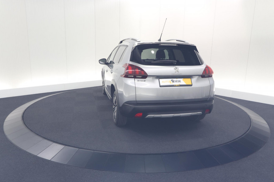 Peugeot 2008 PureTech 110 Allure | Panoramadak | Apple Carplay | Navigatie | Parkeersensoren