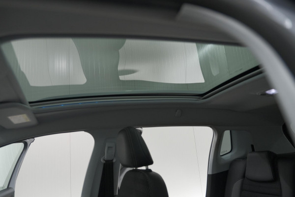 Peugeot 2008 PureTech 110 Allure | Panoramadak | Apple Carplay | Navigatie | Parkeersensoren