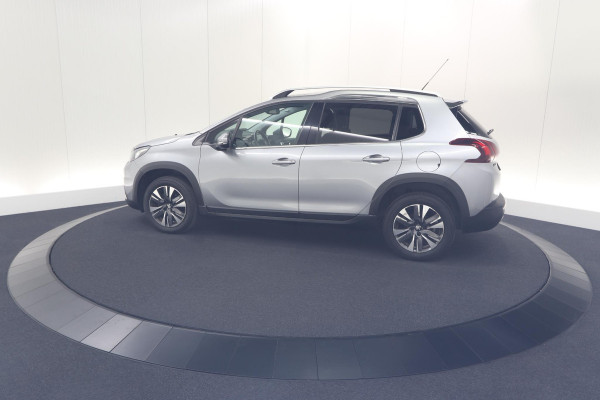 Peugeot 2008 PureTech 110 Allure | Panoramadak | Apple Carplay | Navigatie | Parkeersensoren
