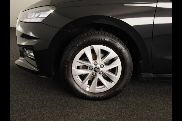 Škoda Fabia 1.0 TSI Business Edition 95pk | Verlengde garantie | Climatronic | Navigatie via App | Verwarmbare voorstoelen | Parkeersensoren voor en achter