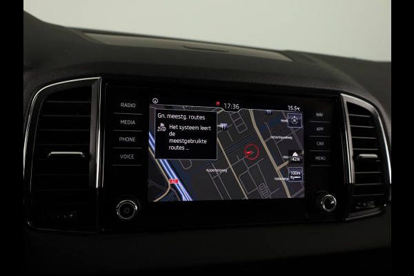 Škoda Karoq 1.0 TSI Business Edition 115 PK | Navigatie | Parkeercamera | Keyless entry |