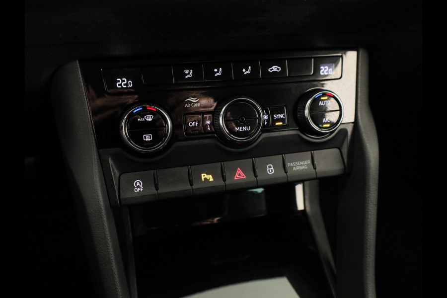 Škoda Karoq 1.0 TSI Business Edition 115 PK | Navigatie | Parkeercamera | Keyless entry |