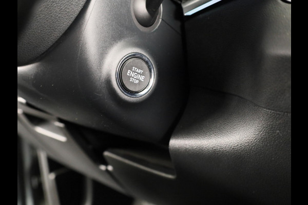 Škoda Karoq 1.0 TSI Business Edition 115 PK | Navigatie | Parkeercamera | Keyless entry |