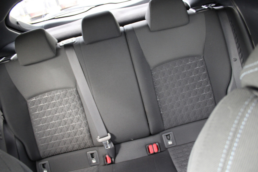 Toyota C-HR 1.8 Hybrid Business Plus RIJKLAAR PRIJS