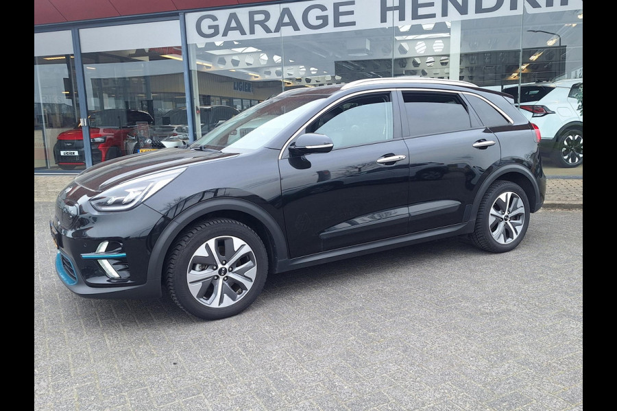 Kia e-Niro ExecutiveLine 64 kWh | SOH: nnb |  Leder | Climate | Stoel&Stuur Verwarming | Memory Seat | Navi | Adaptive CC |
