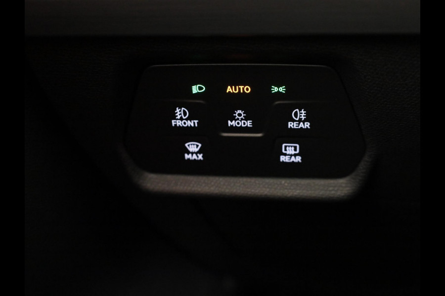 Seat Leon Sportstourer 1.5 TSI e-Hybrid FR Business | Glazen schuif-kanteldak | Safe & Driving Pack | Technology Pack