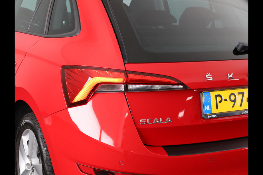Škoda SCALA 1.0 TSI Ambition 110 PK | Navigatie via app | Parkeersensoren | LM Velgen |
