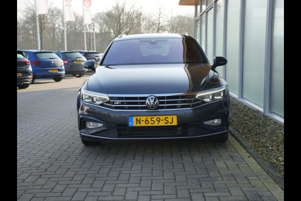 Volkswagen Passat Variant 1.5 TSI R-Line Business + | Achteruitrijcamera | Apple Carplay/Android Auto