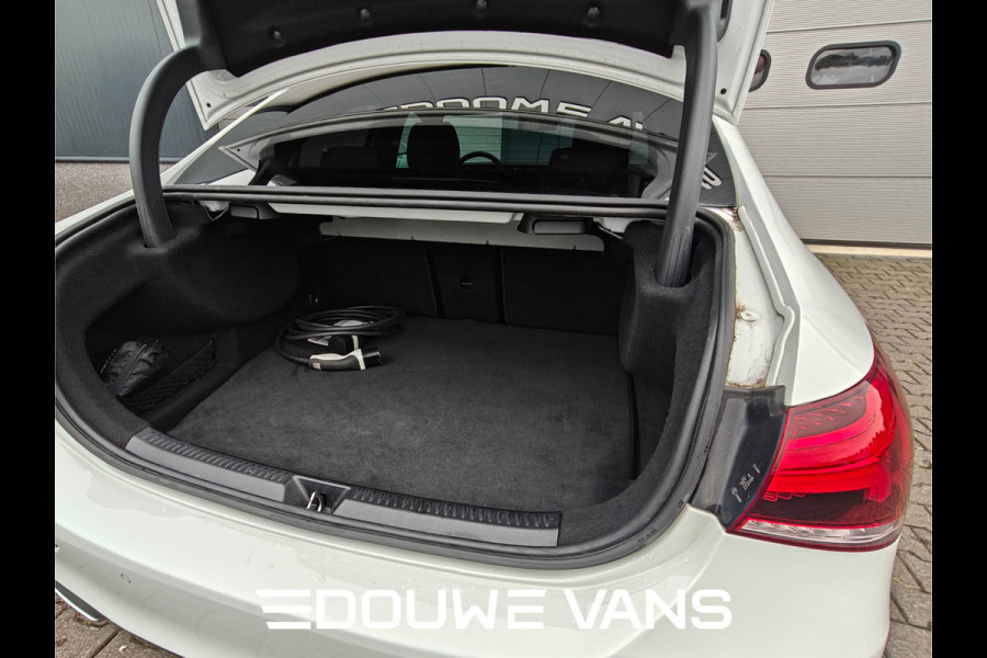 Mercedes-Benz A-Klasse 250e Sedan AMG Panorama Memory Night Pakket Ambienteverlich. Multibeam LED VOL