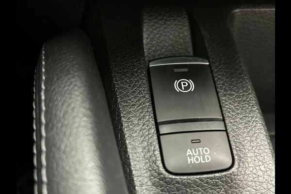 Nissan QASHQAI 1.3 DIG-T Business Edition Carplay Panorama-dak Navigatie 360° Camera Climate-control Cruise