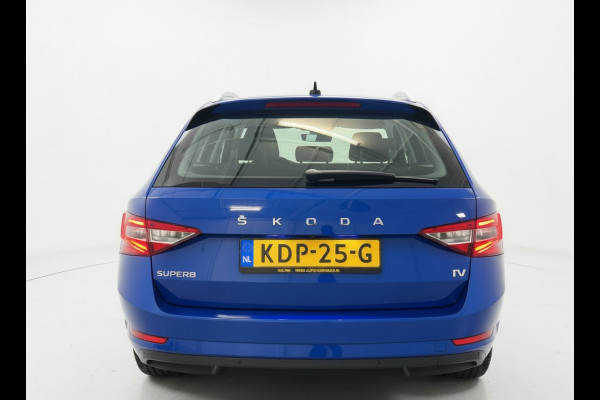 Škoda Superb Combi iV 218PK DSG HYBRID BUSINESS TREKHAAK/NAVI/CANTON-AUDIO