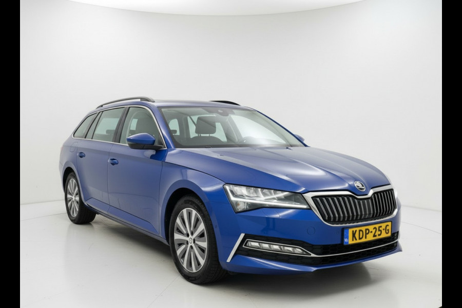 Škoda Superb Combi iV 218PK DSG HYBRID BUSINESS TREKHAAK/NAVI/CANTON-AUDIO