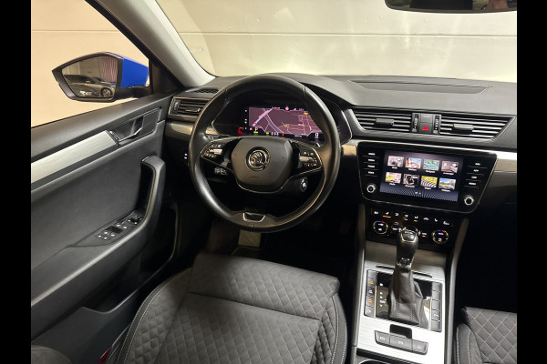 Škoda Superb Combi iV 218PK DSG HYBRID BUSINESS TREKHAAK/NAVI/CANTON-AUDIO