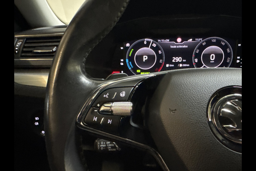 Škoda Superb Combi iV 218PK DSG HYBRID BUSINESS TREKHAAK/NAVI/CANTON-AUDIO