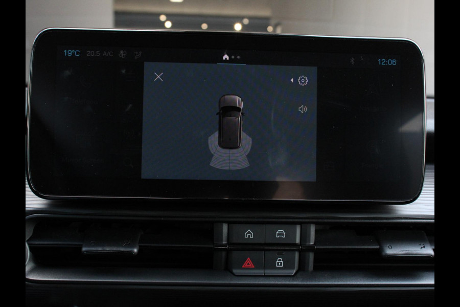 Jeep Avenger Longitude 54 kWh Automaat Navigatie Apple Carplay/Android Auto Parkeersensoren Cruise Control Stoelverwarming Full LED Virtual Cockpit Climate Control