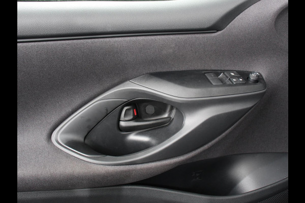 Mazda 2 Hybrid 1.5 Automaat Prime-line Airco Adaptieve cruise control Achteruitrijcamera Lane assist Radio Navigatie Apple Carplay/Android auto