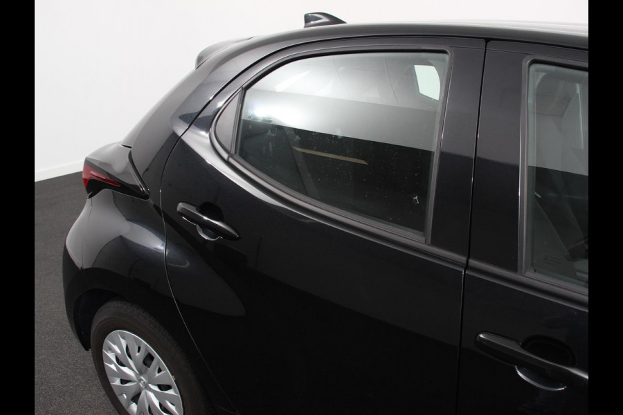 Mazda 2 Hybrid 1.5 Automaat Prime-line Airco Adaptieve cruise control Achteruitrijcamera Lane assist Radio Navigatie Apple Carplay/Android auto